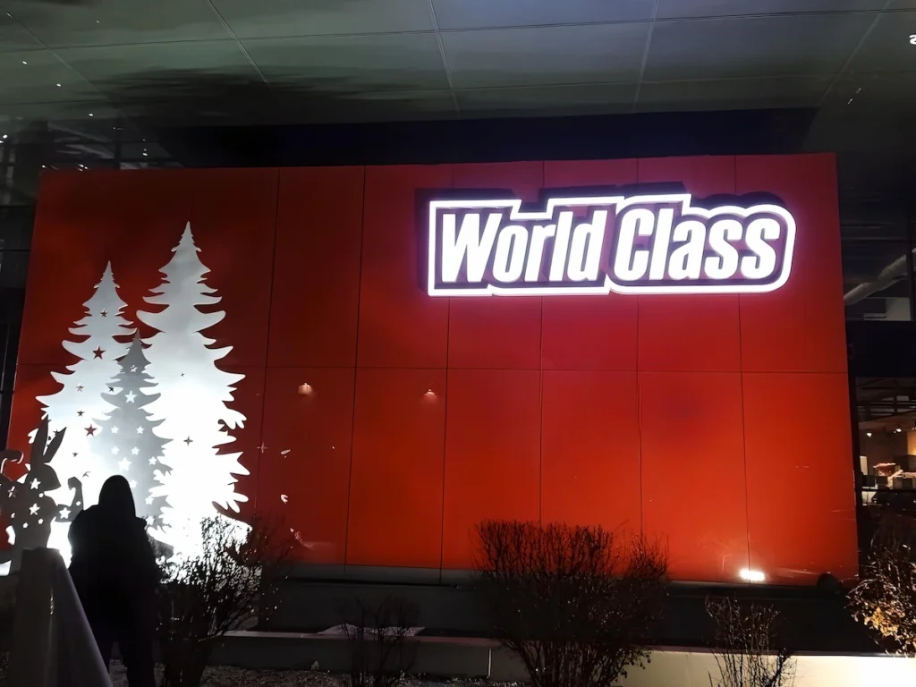 Illuminated 3D sign and backlit metal letters for fitness center in McKinney